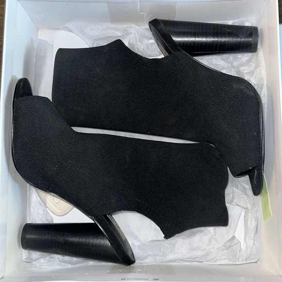 Steve Madden Peep Toe Booties - Picture 1 of 7